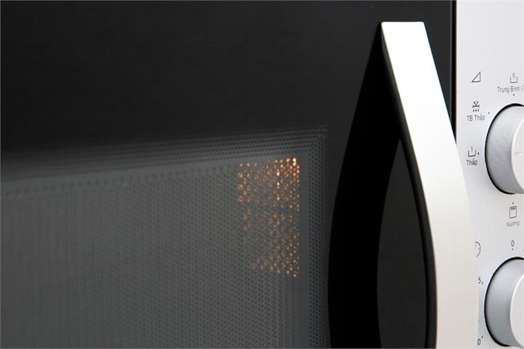 Lò vi sóng Electrolux EMG23K38GB 23 lít Lò vi sóng Electrolux EMG23K38GB 23 lít