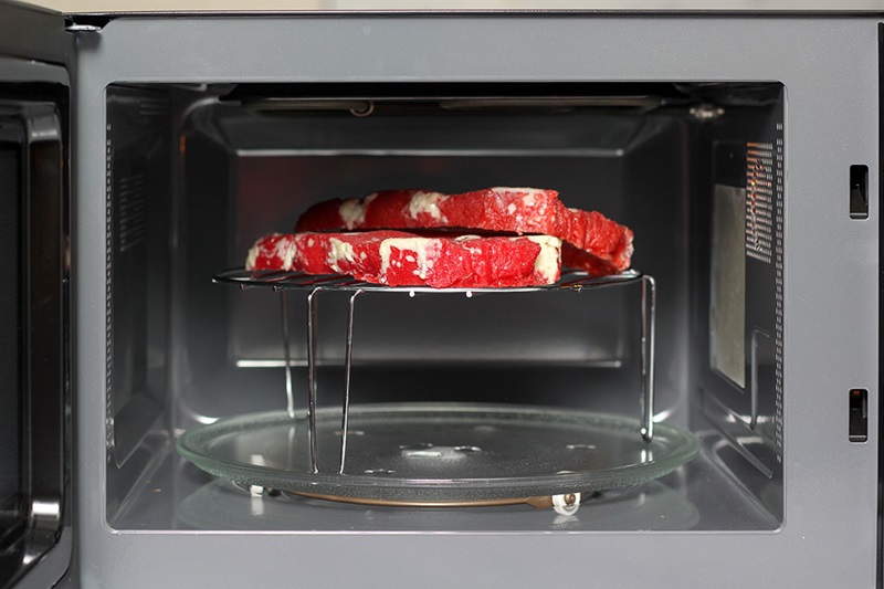 Lò vi sóng Electrolux EMM2318X 23 lít Lò vi sóng Electrolux EMM2318X 23 lít