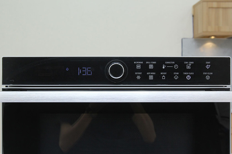 Lò vi sóng Electrolux EMS3288X 32 lít Lò vi sóng Electrolux EMS3288X 32 lít