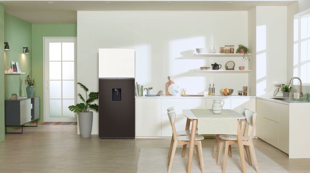 Tủ lạnh Samsung Inverter 382 lít Bespoke RT38CB6784C3SV Tủ lạnh Samsung Inverter 382 lít Bespoke RT38CB6784C3SV